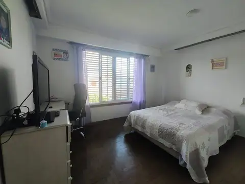 Depto Tipo Casa en Venta 56 años