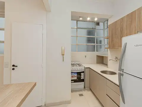 Venta Departamento 2 amb con dependencia en Retiro