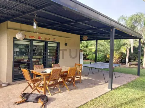 Casa 4 ambientes con 2 baños