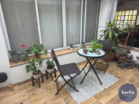 Casa 6 ambientes con 2 baños
