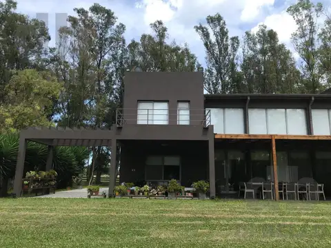 Casa en venta en Chacras del Parana