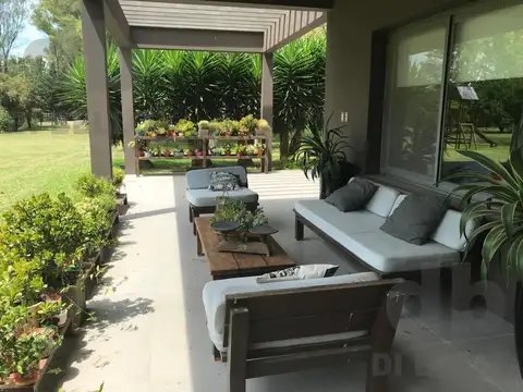 Casa en Venta de 5 dormitorios