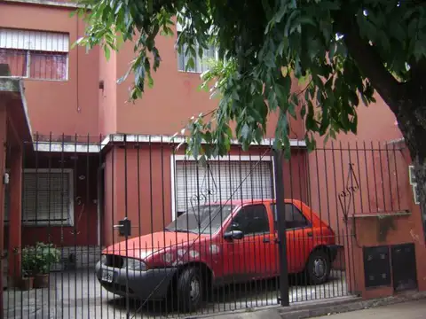 Depto Tipo Casa en Venta de 4 ambientes