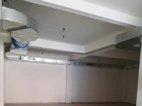 Dr S Segurola 2000, Piso PB