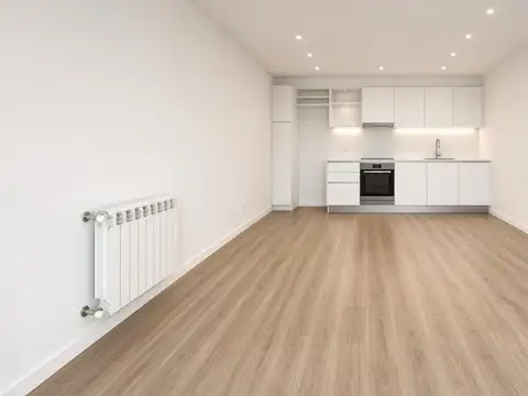 Departamento en Alquiler en Refinerías, $ 850.000
