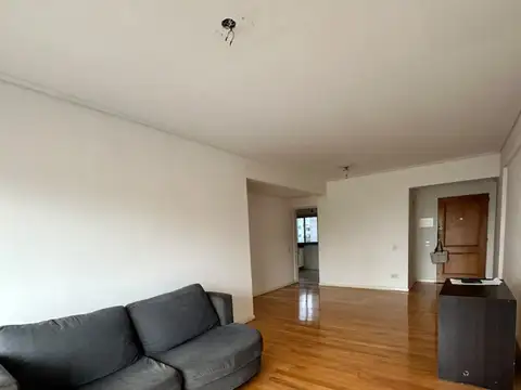 Avenida Directorio 800