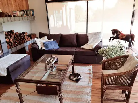 Casa en Venta con 4 cocheras