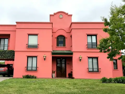 Casa en Venta de 5 dormitorios
