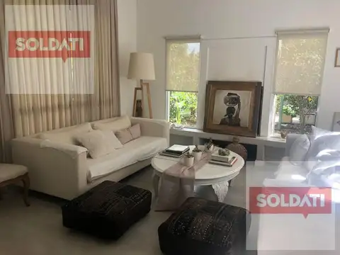 Casa 5 ambientes con 3 baños