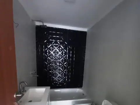 Departamento en Alquiler en Villa Luzuriaga, $ 400.000