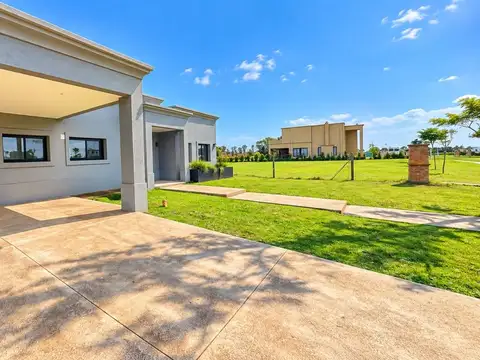 Casa en Venta al Este