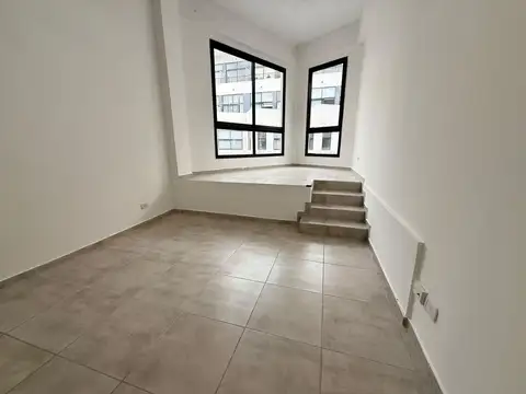 Departamento en Alquiler en Parque Chacabuco, $ 950.000