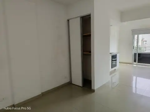 EXCELENTE MONOAMBIENTE  AMPLIO DIVISIBLE