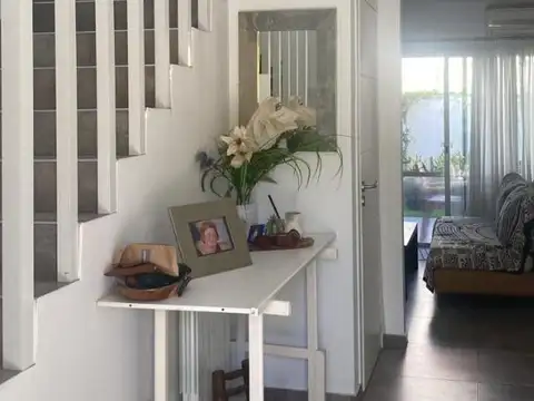 Simon De Iriondo 800