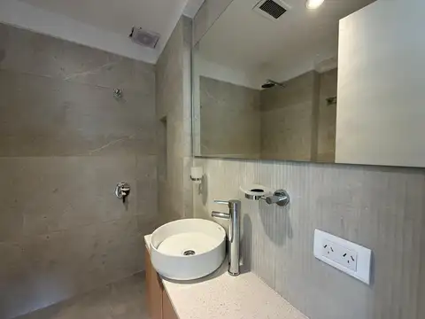 Departamento 4 ambientes con 3 baños