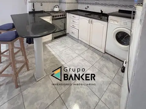 DEPARTAMENTO DOS DORMITORIOS Y COCHERA EN ALTO ALBERDI.