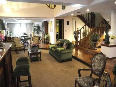 Casa en Venta en Villa Sarmiento, USD 320.000