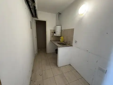 Local comercial sobre Av. Edison