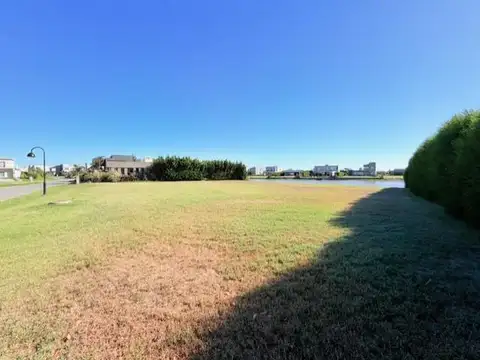 Terreno en Venta de 742,0 m2