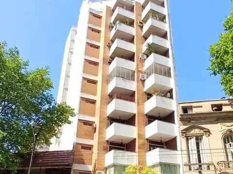 Departamento 4 ambientes en alquiler en Av. Montes de Oca al 300 Barracas CABA