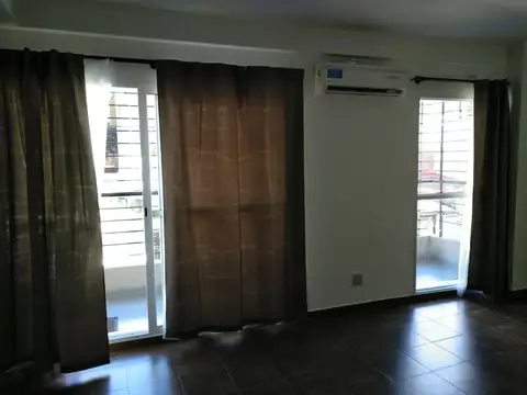 Departamento en Alquiler en Villa del Parque, $ 630.000