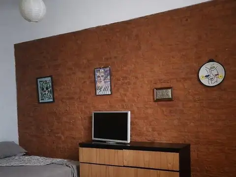 Depto Tipo Casa 5 ambientes con 1 baño
