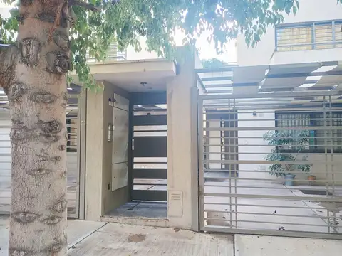 Magallanes esquina Isabel de Castilla Carrodilla