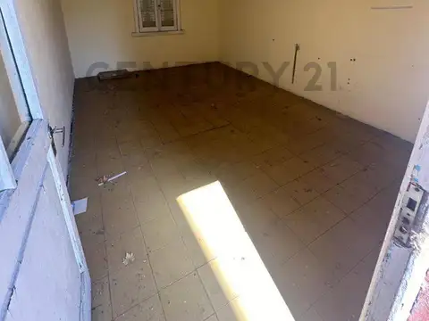NICOLAS AVELLANEDA 300, Piso 0