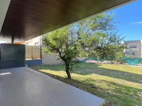 Casa a estrenar Country Malagueno