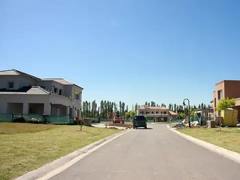 Vis. Venta Lote Perimetral En Village Joven