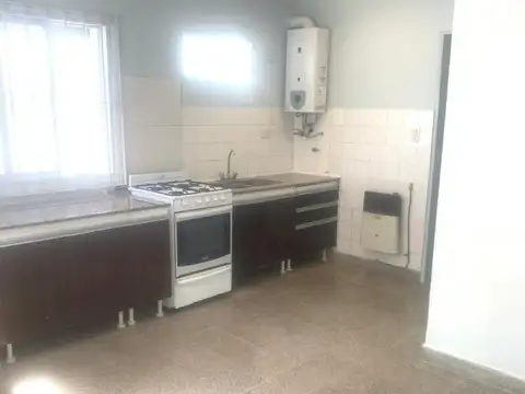 Depto Tipo Casa en Venta de 2 ambientes
