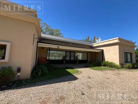 Casa en Venta en Exaltación de la Cruz, USD 395.000