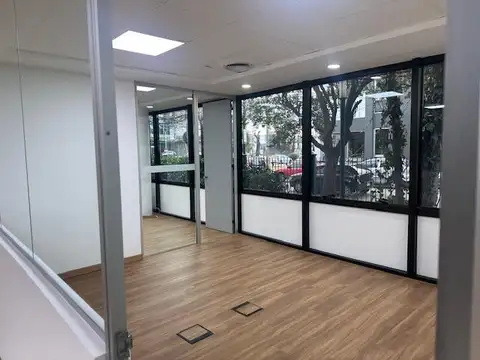 Oficina en Alquiler al Norte