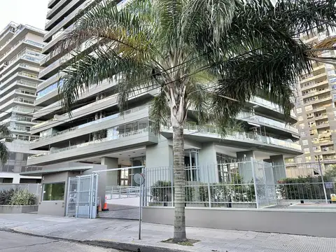 Lindísimo departamento de tres ambientes con vista al río a la venta, en el Puerto de Olivos.