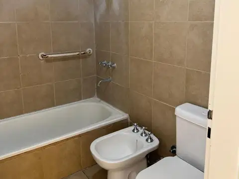 Departamento en Alquiler en Pilar Centro, $ 700.000