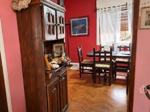 Depto Tipo Casa en Venta de 5 ambientes