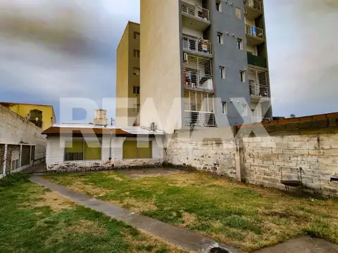 TERRENO APTO DESARROLLO CON CASA + DPTO | NEUQUEN