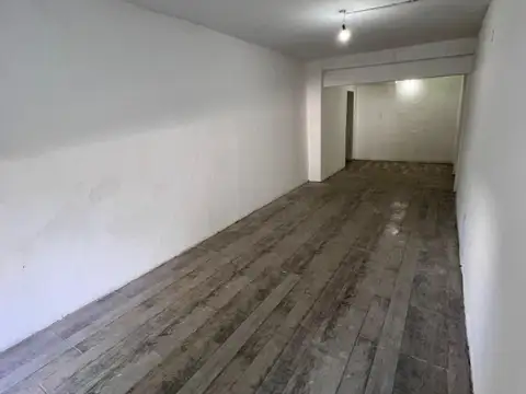Local en Alquiler en Jose Leon Suarez, $ 1.200.000