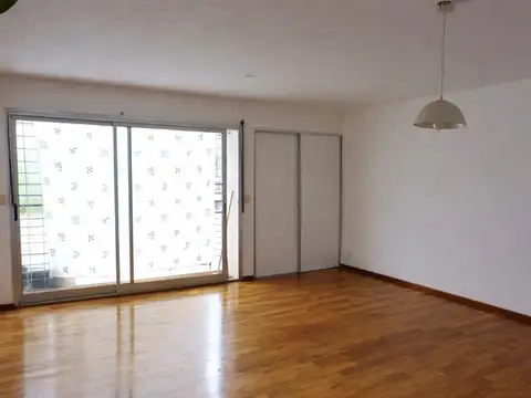 Leandro N. Alem 2400