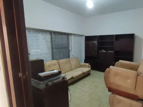 Casa en Alquiler en Martin Coronado, $ 900.000