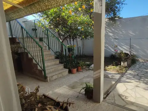 Casa 3 Ambientes en Alquiler – Martín Coronado