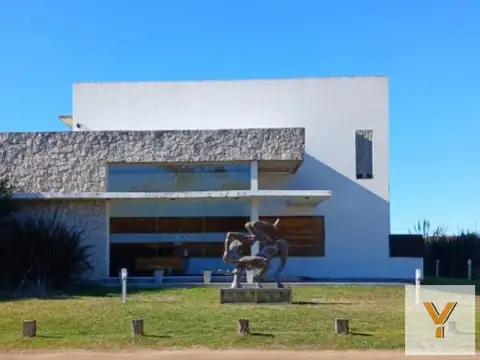 30 y Avenida Punta del Este
