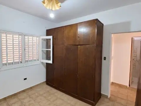 Casa en Alquiler en Yapeyu, $ 650.000