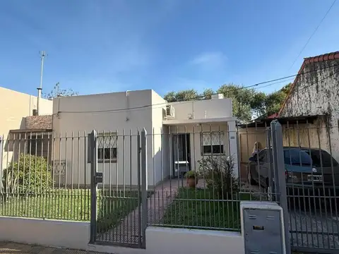 teniente bourquet 737