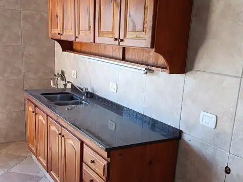 Departamento en Alquiler en Capitan Bermudez, USD 450.000