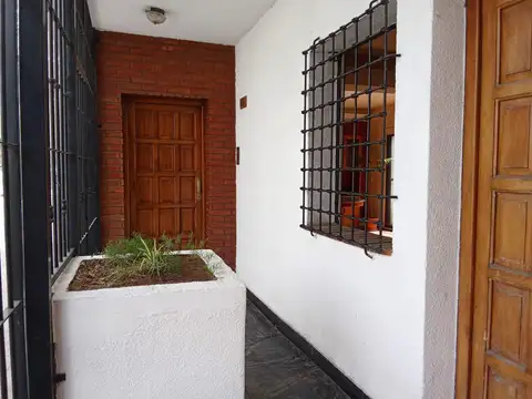 Gûemes y San Martín Sur, Godoy Cruz