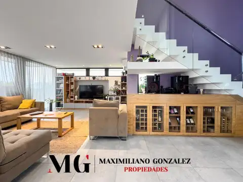 Casa 6 ambientes con 4 baños