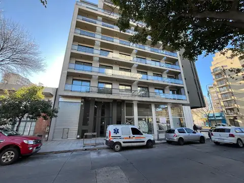 Ramon Falcon 4300, Piso 4