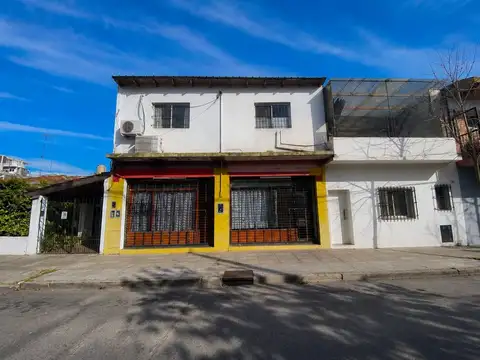 VENTA 2 LOCALES MAS 2 DEPTOS VIRREYES