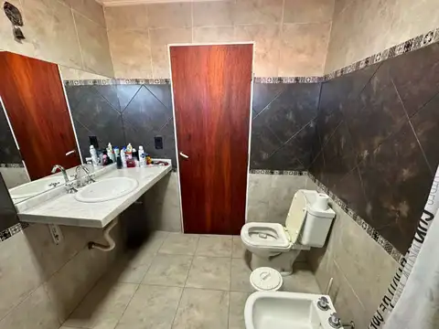 Venta de Casa de 3 Dormitorios con Pileta